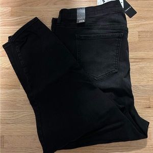 NWT Torrid Sky High Skinny Jeans size 20S
